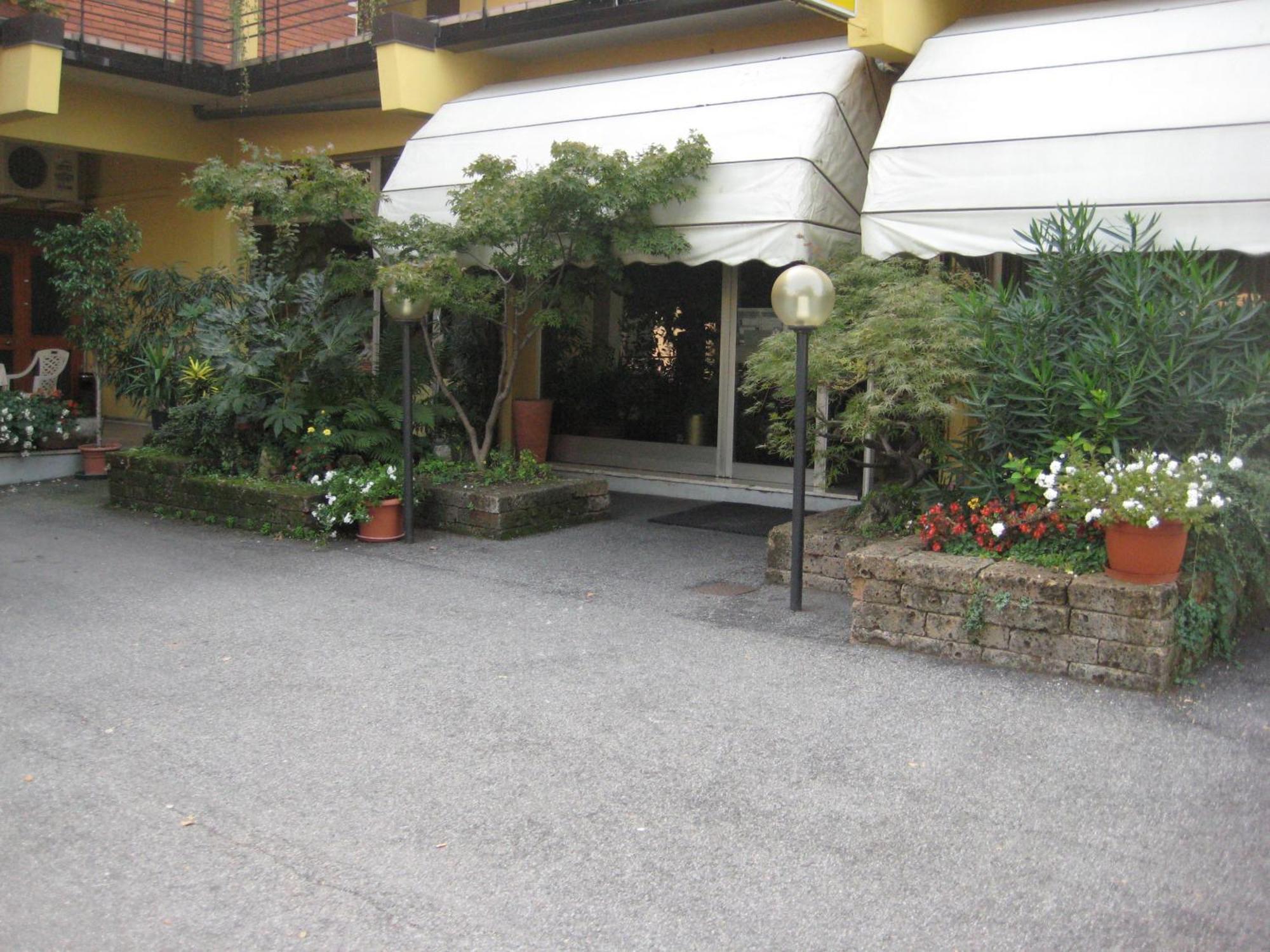 Hotel Marchina Brescia Exterior foto